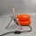 Moderne Tischlampe aus orangefarbenem Glas und Chrom im skandinavischen Stil