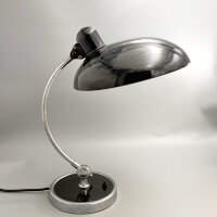 Kaiser Idell 6631 Präsident Tischlampe von Christian Dell ohne sichtbare Prägung. Restauriertes Vintage-Original mit klassischer Bauhaus-Formensprache.