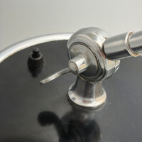 Kaiser Idell 6631 Präsident Tischlampe von Christian Dell ohne sichtbare Prägung. Restauriertes Vintage-Original mit klassischer Bauhaus-Formensprache.