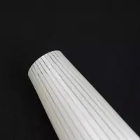 Messing Wandleuchte mit geriffeltem Opalglas – 1950er Mid-Century Vintage