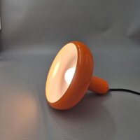 Orange Pendelleuchte im Scandi Style – E27 Metallfassung – Ø 20 cm